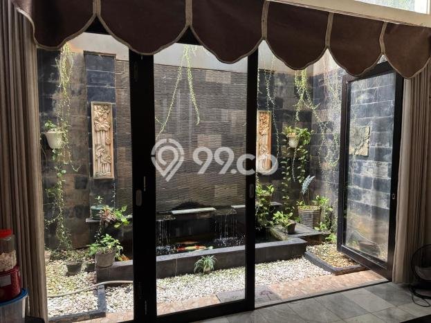 Jual Rumah Mewah Elegan Dengan View Cantik di Jatiwaringin, Bekasi Jual Rumah Mewah Elegan Dengan View Cantik di Jatiwaringin, Bekasi