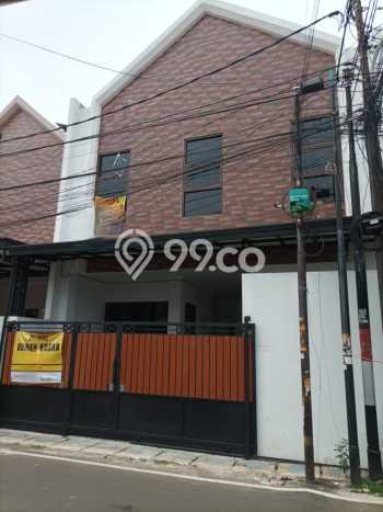 Investasi Kost Dijual di Duren Sawit, Jakarta Timur, Spesifikasi 8 KT, 8 KM, 180m2 Investasi Kost Dijual di Duren Sawit, Jakarta Timur, Spesifikasi 8 KT, 8 KM, 180m2