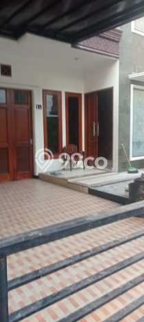For Sale Rumah 4 Kamar Lokasi Strategis Bagus dan Strategis di Duren Sawit For Sale Rumah 4 Kamar Lokasi Strategis Bagus dan Strategis di Duren Sawit