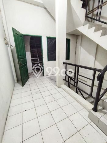 Unit Ruko Dijual di Jakarta Timur LT 116m2 & LB 280m2 Unit Ruko Dijual di Jakarta Timur LT 116m2 & LB 280m2