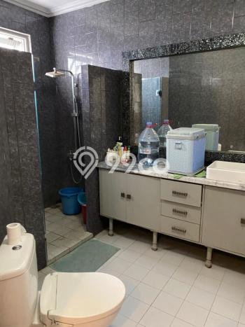 Hunian Eksklusif Dijual LT 400m2 di Cinere, Depok Hunian Eksklusif Dijual LT 400m2 di Cinere, Depok