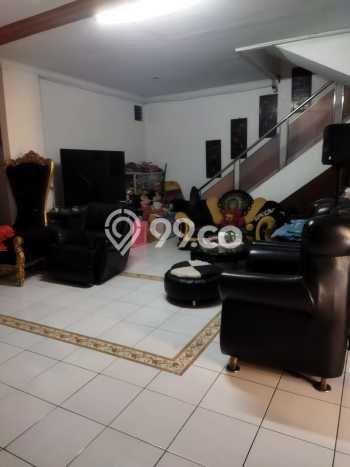 Jual Bu. Rumah Besar 2 Lantai Strategis di Kalisari Jakarta Timur Jual Bu. Rumah Besar 2 Lantai Strategis di Kalisari Jakarta Timur