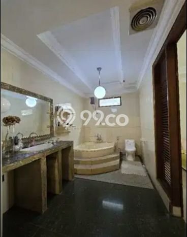 Hunian Mewah LB 361m2 Siap Huni Desain Elegan di Pondok Kelapa, Jakarta Timur Hunian Mewah LB 361m2 Siap Huni Desain Elegan di Pondok Kelapa, Jakarta Timur