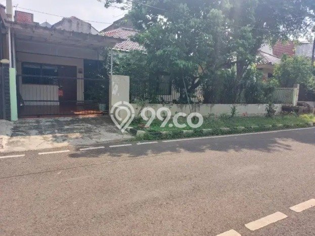 Rumah Eksklusif Siap Huni LT 300m2 di Duren Sawit, Jakarta Timur Rumah Eksklusif Siap Huni LT 300m2 di Duren Sawit, Jakarta Timur