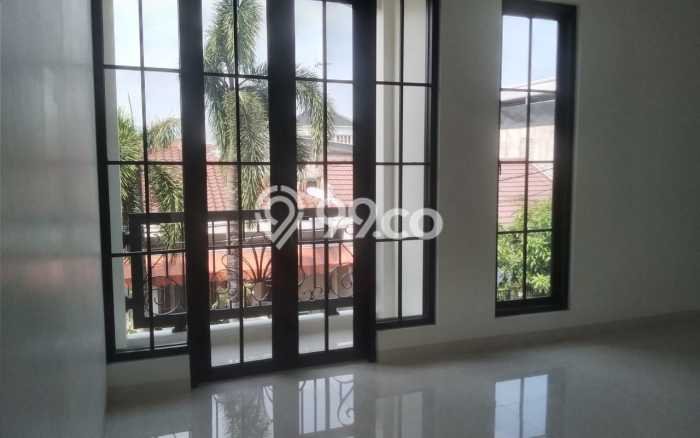 For Sale Rumah 3 Kamar Lokasi Ideal Nyaman dan Strategis di Cinere For Sale Rumah 3 Kamar Lokasi Ideal Nyaman dan Strategis di Cinere