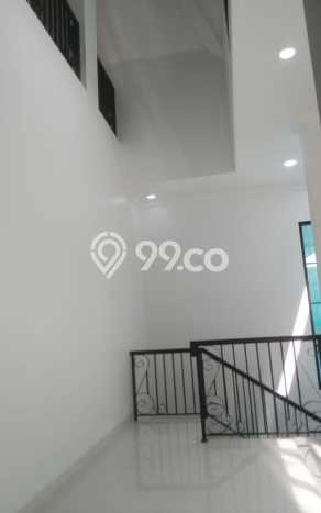 For Sale Rumah 3 Kamar Lokasi Ideal Nyaman dan Strategis di Cinere For Sale Rumah 3 Kamar Lokasi Ideal Nyaman dan Strategis di Cinere