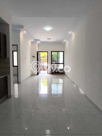 Rumah Disewakan 2 Lantai Semi Furnished di Rawamangun, Jakarta Timur Rumah Disewakan 2 Lantai Semi Furnished di Rawamangun, Jakarta Timur