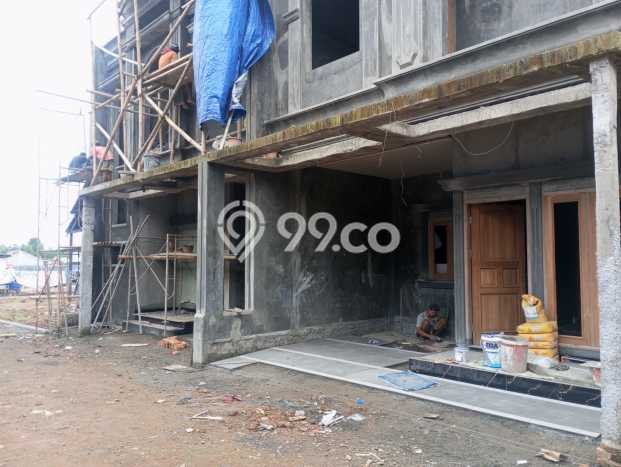 For Sale Rumah 2 Kamar Lokasi Ideal Nyaman dan Strategis di Ciracas For Sale Rumah 2 Kamar Lokasi Ideal Nyaman dan Strategis di Ciracas