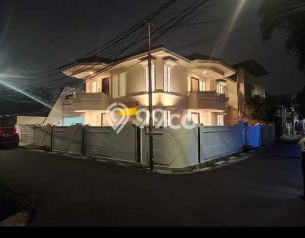 Hunian Eksklusif Dijual LT 400m2 di Duren Sawit, Jakarta Timur Hunian Eksklusif Dijual LT 400m2 di Duren Sawit, Jakarta Timur