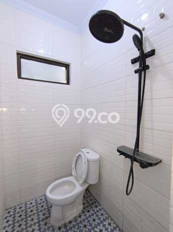 Rumah Disewakan 2 Lantai Semi Furnished di Rawamangun, Jakarta Timur Rumah Disewakan 2 Lantai Semi Furnished di Rawamangun, Jakarta Timur