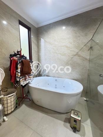 Dijual Rumah Luas Megah Dengan View Eksklusif di Bintaro, Jakarta Selatan Dijual Rumah Luas Megah Dengan View Eksklusif di Bintaro, Jakarta Selatan