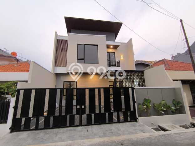 Rumah Elit Modern Siap Huni di Rawamangun Jakarta Timur Rumah Elit Modern Siap Huni di Rawamangun Jakarta Timur