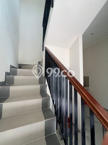 Rumah Modern 3 KT di Jatiwaringin Jakarta Timur Unfurnished Rumah Modern 3 KT di Jatiwaringin Jakarta Timur Unfurnished
