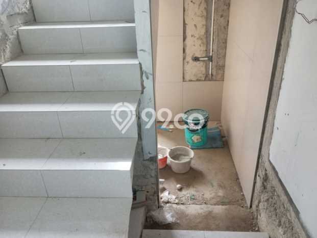 Jual Rumah Favorit Siap Huni LB 93m2 di Ciracas, Jakarta Timur Jual Rumah Favorit Siap Huni LB 93m2 di Ciracas, Jakarta Timur
