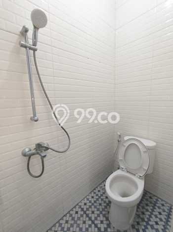 Rumah Disewakan 2 Lantai Semi Furnished di Rawamangun, Jakarta Timur Rumah Disewakan 2 Lantai Semi Furnished di Rawamangun, Jakarta Timur