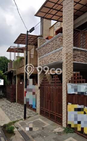 Rumah Mewah LB 260m2 Siap Huni Desain Elegan di Pondok Kelapa, Jakarta Timur Rumah Mewah LB 260m2 Siap Huni Desain Elegan di Pondok Kelapa, Jakarta Timur