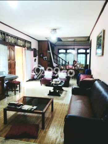 Rumah Elit Modern Siap Huni di Pondok Kelapa Jakarta Timur Rumah Elit Modern Siap Huni di Pondok Kelapa Jakarta Timur