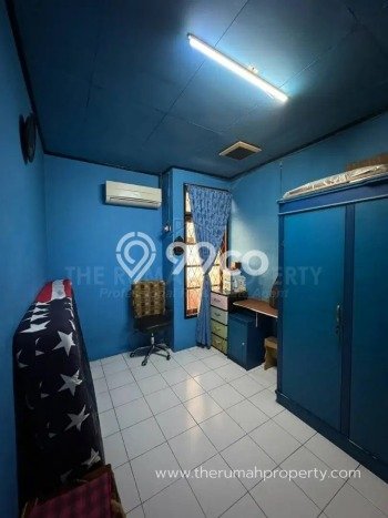 For Sale! Luxury House LT 200m2 Desain Elegan di Pondok Kelapa For Sale! Luxury House LT 200m2 Desain Elegan di Pondok Kelapa