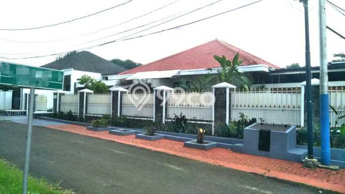 Dijual Rumah Luas Megah Dengan View Eksklusif di Jatiwaringin, Jakarta Timur Dijual Rumah Luas Megah Dengan View Eksklusif di Jatiwaringin, Jakarta Timur