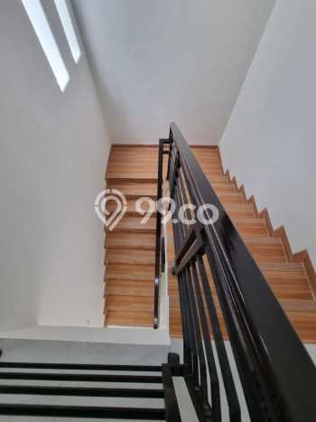 Dijual Rumah Minimalis Bagus Punya 4 KT di Cinere Depok SHM Dijual Rumah Minimalis Bagus Punya 4 KT di Cinere Depok SHM