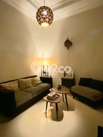 For Sale! Premium House LT 300m2 Desain Elegan di Pondok Kelapa For Sale! Premium House LT 300m2 Desain Elegan di Pondok Kelapa