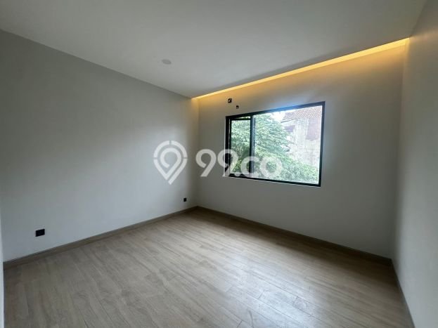 For Sale! Luxury House LT 192m2 Desain Modern di Pondok Kelapa For Sale! Luxury House LT 192m2 Desain Modern di Pondok Kelapa