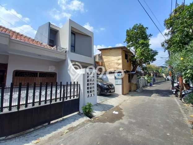 Rumah Luas Asri 4 KT Siap Pakai di Rawamangun Jakarta Timur Rumah Luas Asri 4 KT Siap Pakai di Rawamangun Jakarta Timur