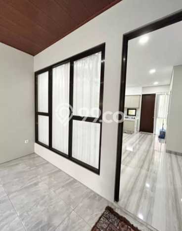 Dijual Rumah Mewah Megah Dengan View Cantik di Pondok Kelapa, Jakarta Timur Dijual Rumah Mewah Megah Dengan View Cantik di Pondok Kelapa, Jakarta Timur