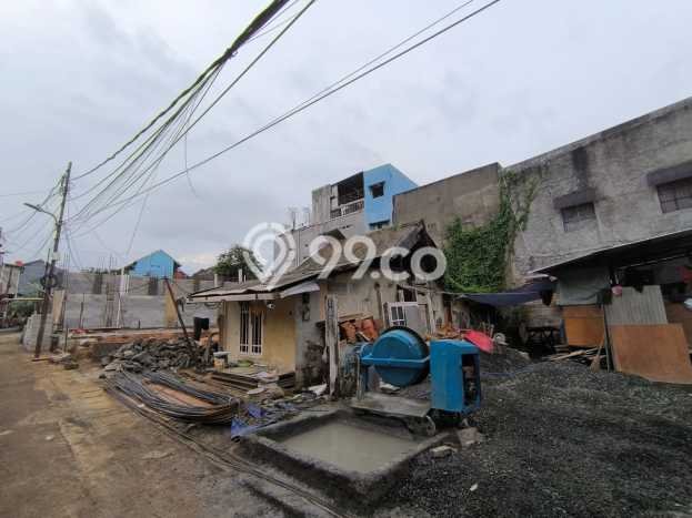 Rumah Luas Asri 4 KT Siap Pakai di Rawamangun Jakarta Timur Rumah Luas Asri 4 KT Siap Pakai di Rawamangun Jakarta Timur