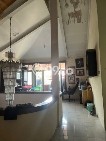 Rumah Luxury Modern Tanpa Renovasi di Pondok Bambu Jakarta Timur Rumah Luxury Modern Tanpa Renovasi di Pondok Bambu Jakarta Timur
