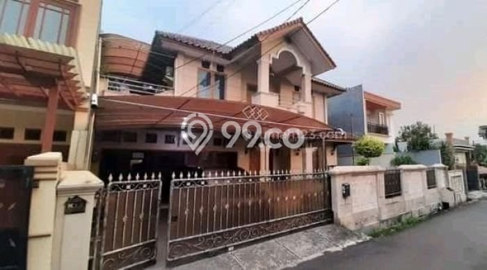 Dijual Rumah Mewah Megah Dengan View Eksklusif di Pondok Kelapa, Jakarta Timur Dijual Rumah Mewah Megah Dengan View Eksklusif di Pondok Kelapa, Jakarta Timur
