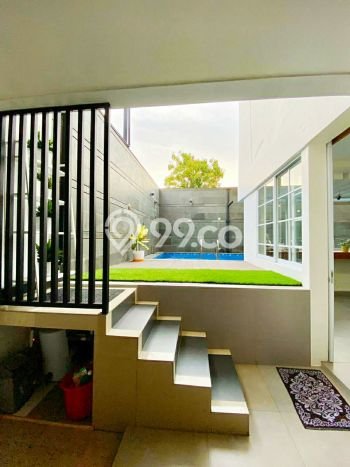 Ready to Use! Premium House LT 210m2 Desain Modern di Pondok Kelapa Ready to Use! Premium House LT 210m2 Desain Modern di Pondok Kelapa