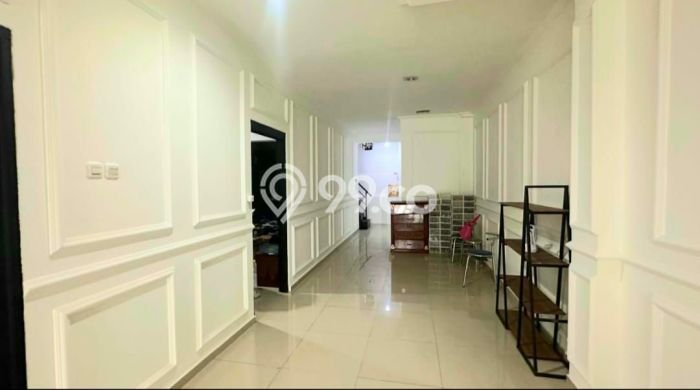 Dijual Rumah Mewah Megah Dengan View Eksklusif di Buaran, Jakarta Timur Dijual Rumah Mewah Megah Dengan View Eksklusif di Buaran, Jakarta Timur