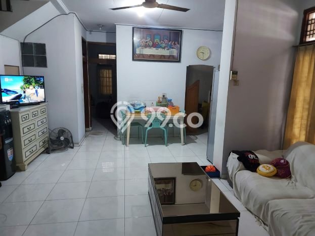 Rumah Luxury Modern Tanpa Renovasi di Buaran Jakarta Timur Rumah Luxury Modern Tanpa Renovasi di Buaran Jakarta Timur