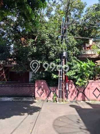 Rumah Luas Asri 4 KT Siap Huni di Pondok Kelapa Jakarta Timur Rumah Luas Asri 4 KT Siap Huni di Pondok Kelapa Jakarta Timur