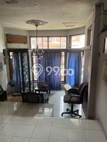 Rumah Luxury Modern Tanpa Renovasi di Pondok Bambu Jakarta Timur Rumah Luxury Modern Tanpa Renovasi di Pondok Bambu Jakarta Timur