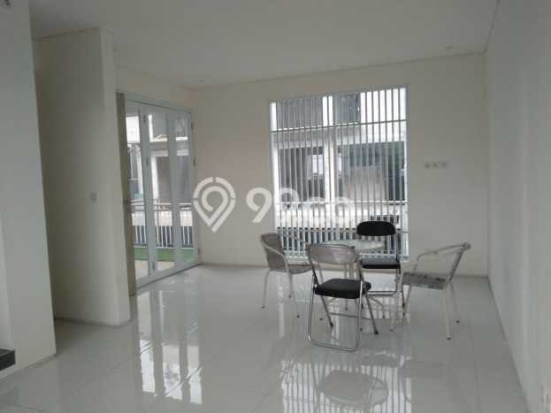 Dijual Rumah 4 Kamar Lokasi Ideal Bagus dan Strategis di Cinere Dijual Rumah 4 Kamar Lokasi Ideal Bagus dan Strategis di Cinere