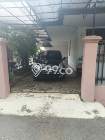 Rumah Luxury Modern Tanpa Renovasi di Buaran Jakarta Timur Rumah Luxury Modern Tanpa Renovasi di Buaran Jakarta Timur