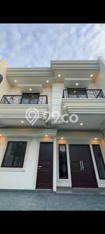 Siap Huni Rumah Mewah 4 Kamar di Duren Sawit Dekat ke Mana Saja Siap Huni Rumah Mewah 4 Kamar di Duren Sawit Dekat ke Mana Saja