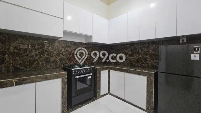 Rumah Elit Modern Tanpa Renovasi di Pondok Kelapa Jakarta Timur Rumah Elit Modern Tanpa Renovasi di Pondok Kelapa Jakarta Timur