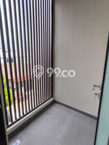 Rumah Elit Modern Siap Huni di Rawamangun Jakarta Timur Rumah Elit Modern Siap Huni di Rawamangun Jakarta Timur