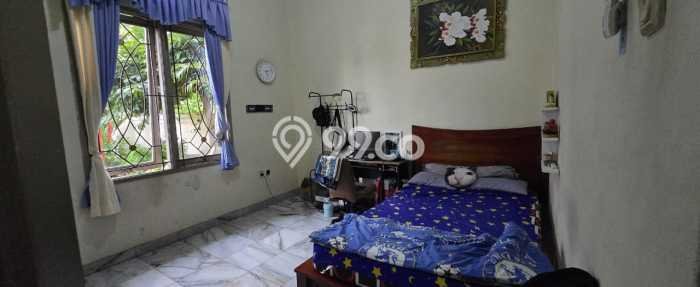 Jual Rumah Luas Elegan Dengan View Cantik di Pondok Kelapa, Jakarta Timur Jual Rumah Luas Elegan Dengan View Cantik di Pondok Kelapa, Jakarta Timur