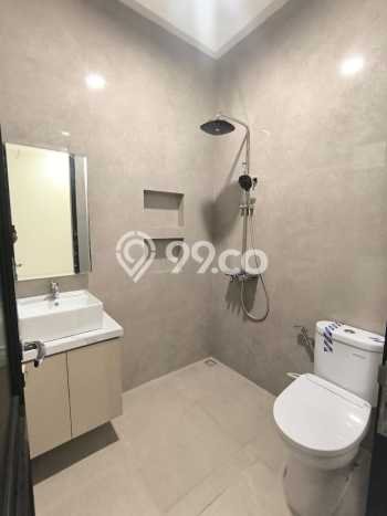 Rumah Luxury Modern Tanpa Renovasi di Rawamangun Jakarta Timur Rumah Luxury Modern Tanpa Renovasi di Rawamangun Jakarta Timur