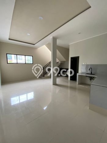 For Sale Rumah 4 Kamar Lokasi Strategis Nyaman dan Strategis di Cimanggis For Sale Rumah 4 Kamar Lokasi Strategis Nyaman dan Strategis di Cimanggis