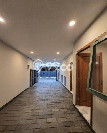 Rumah Luxury Modern Siap Huni di Rawamangun Jakarta Timur Rumah Luxury Modern Siap Huni di Rawamangun Jakarta Timur