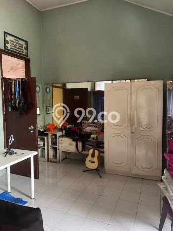 Rumah Luxury Modern Tanpa Renovasi di Pondok Bambu Jakarta Timur Rumah Luxury Modern Tanpa Renovasi di Pondok Bambu Jakarta Timur