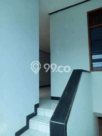 Rumah Luas Asri 4 KT Siap Pakai di Pondok Kelapa Jakarta Timur Rumah Luas Asri 4 KT Siap Pakai di Pondok Kelapa Jakarta Timur