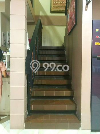 Hunian Elit LB 100m2 Siap Pakai Desain Elegan di Rawamangun, Jakarta Timur Hunian Elit LB 100m2 Siap Pakai Desain Elegan di Rawamangun, Jakarta Timur