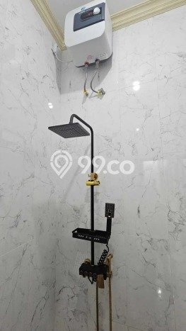 Rumah Elit Modern Tanpa Renovasi di Pondok Kelapa Jakarta Timur Rumah Elit Modern Tanpa Renovasi di Pondok Kelapa Jakarta Timur