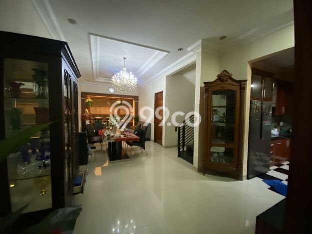 Dijual Hunian Mewah dengan Fasilitas Sekitar Komplit di Duren Sawit, Jakarta Timur Dijual Hunian Mewah dengan Fasilitas Sekitar Komplit di Duren Sawit, Jakarta Timur